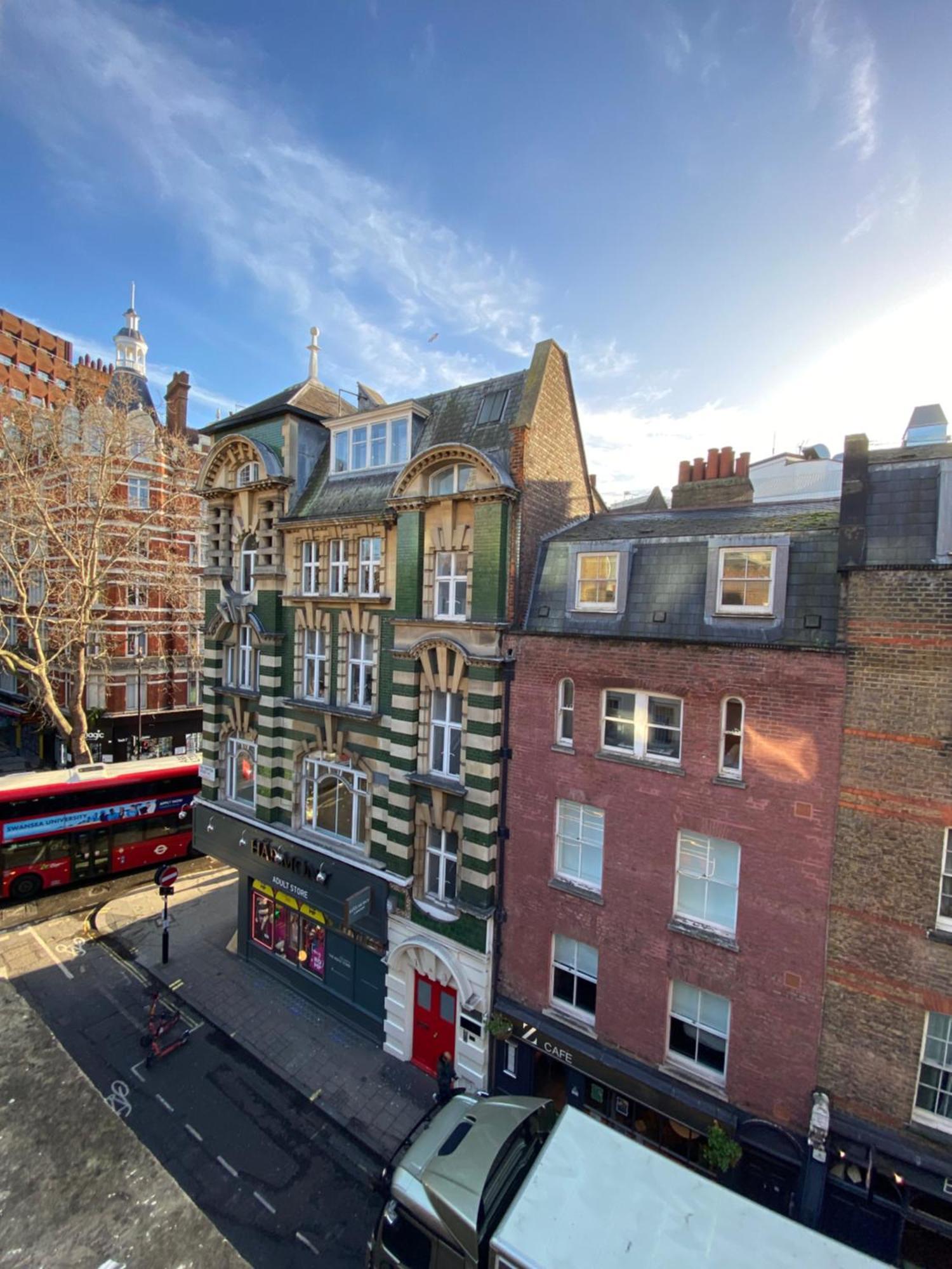 Appartement Spacious 2 Bed Flat On Iconic Old Compton Street Soho