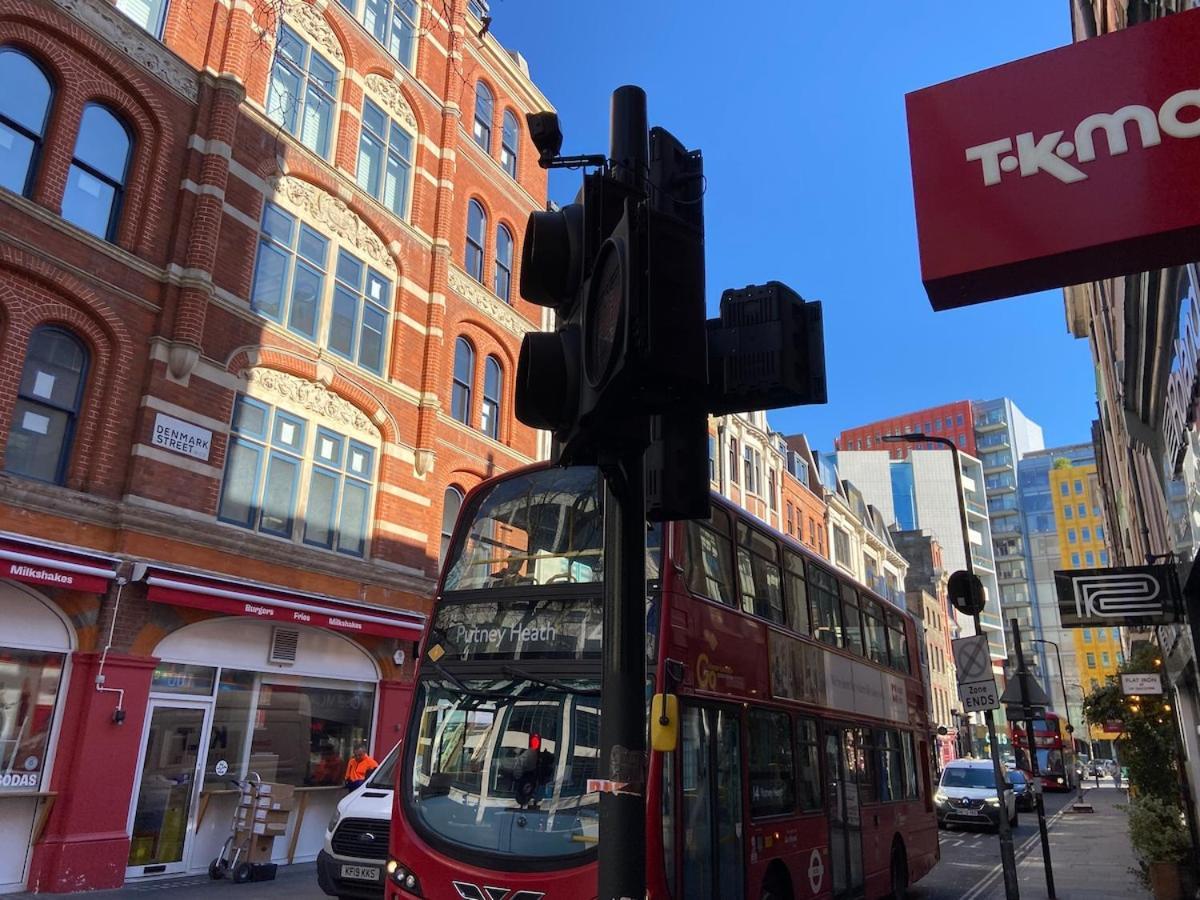 Appartement Spacious 2 Bed Flat On Iconic Old Compton Street Soho *