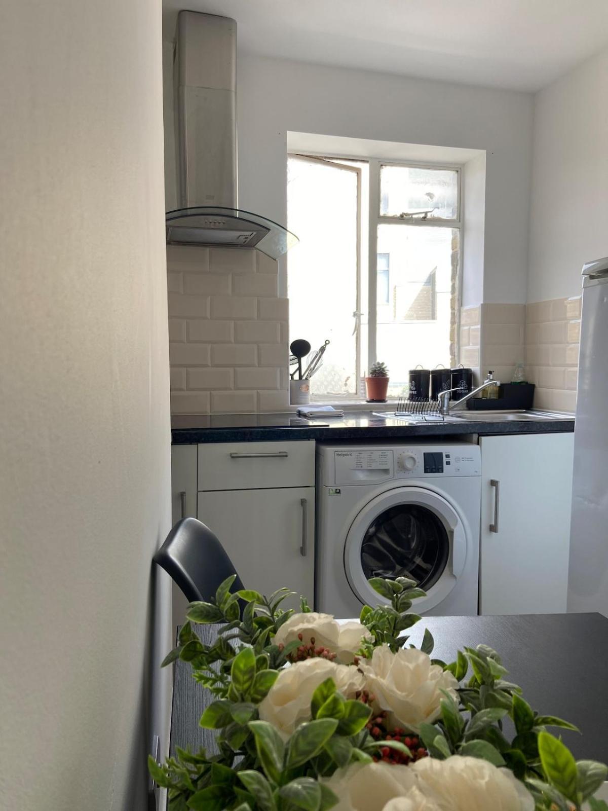 Spacious 2 Bed Flat On Iconic Old Compton Street Soho