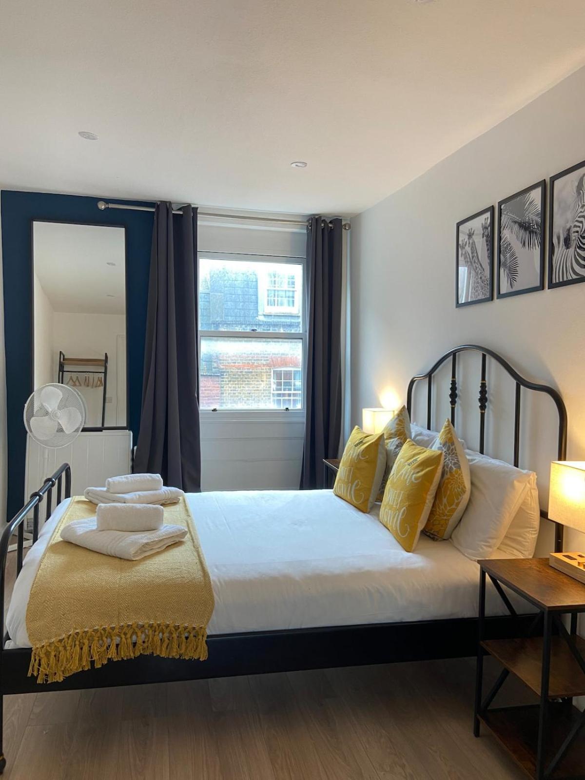 Appartement Spacious 2 Bed Flat On Iconic Old Compton Street Soho