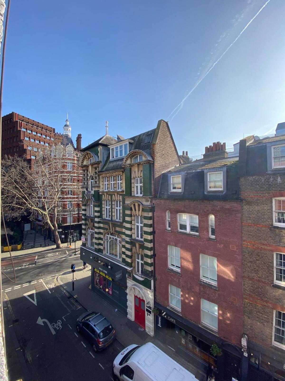 Appartement Spacious 2 Bed Flat On Iconic Old Compton Street Soho *